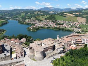 Rocca di Sassocorvaro dall alto