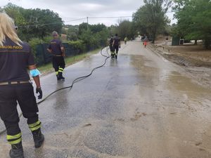 Sp 32 vigili del fuoco in azione