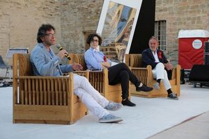 Lucrezia Ercoli tra Cata e Curi incontro sulla scuola
